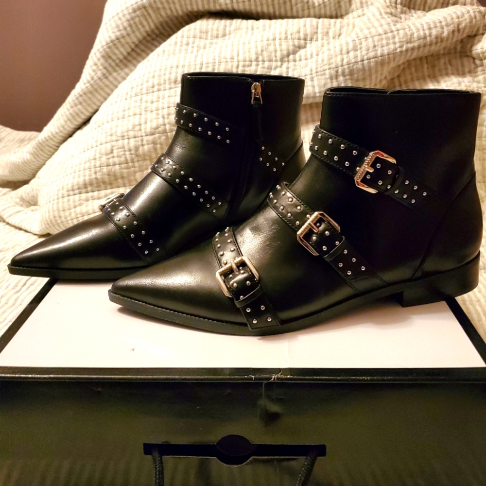 NWOT Nine West Black Leather Booties